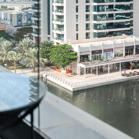 דובאי Upscale Studio Full Lake View In Goldcrest View Tower מראה חיצוני תמונה
